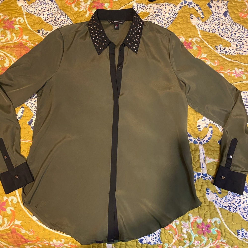ROCK & REPUBLIC studded button up